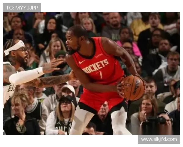 杜兰特携手保罗重返赛场 勇士力争突破逆境迎战快船