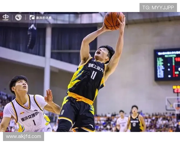 中国篮球男队力克强敌晋级世界杯四强 展现出色团队协作与个人实力