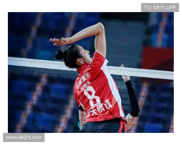 国家队新周期首战告捷年轻阵容展现速度力量与团队韧性冲击未来大赛