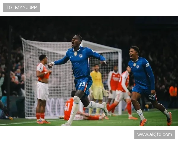 欧洲豪门大战再起新星闪耀助力球队冲击冠军赛场本季联赛格局迎来变