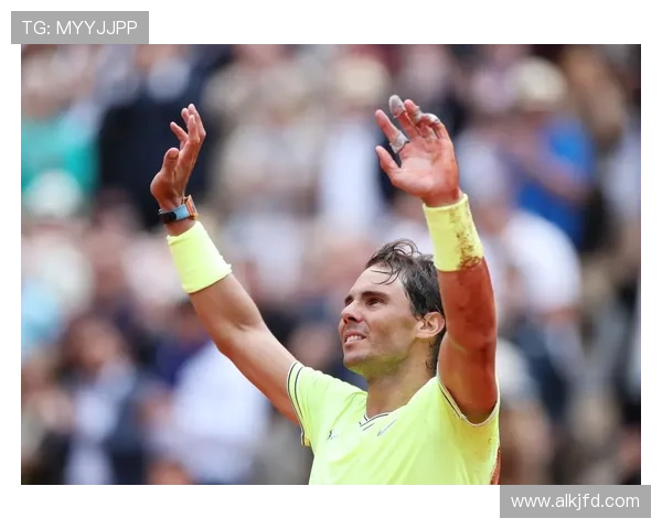 网球巨星纳达尔宣布将于明年退役，引发全球球迷热议